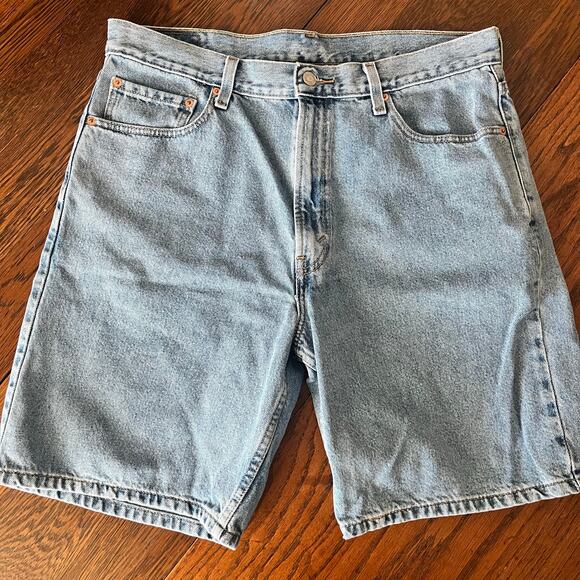 Vintage Levi's Red Tab Men's Denim 550 Relaxed Fit Shorts  / Jorts | Size 36 - Picture 1 of 6